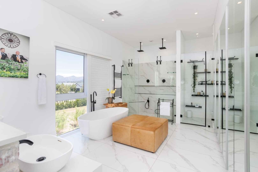 4 Bedroom Property for Sale in Val De Vie Estate Western Cape